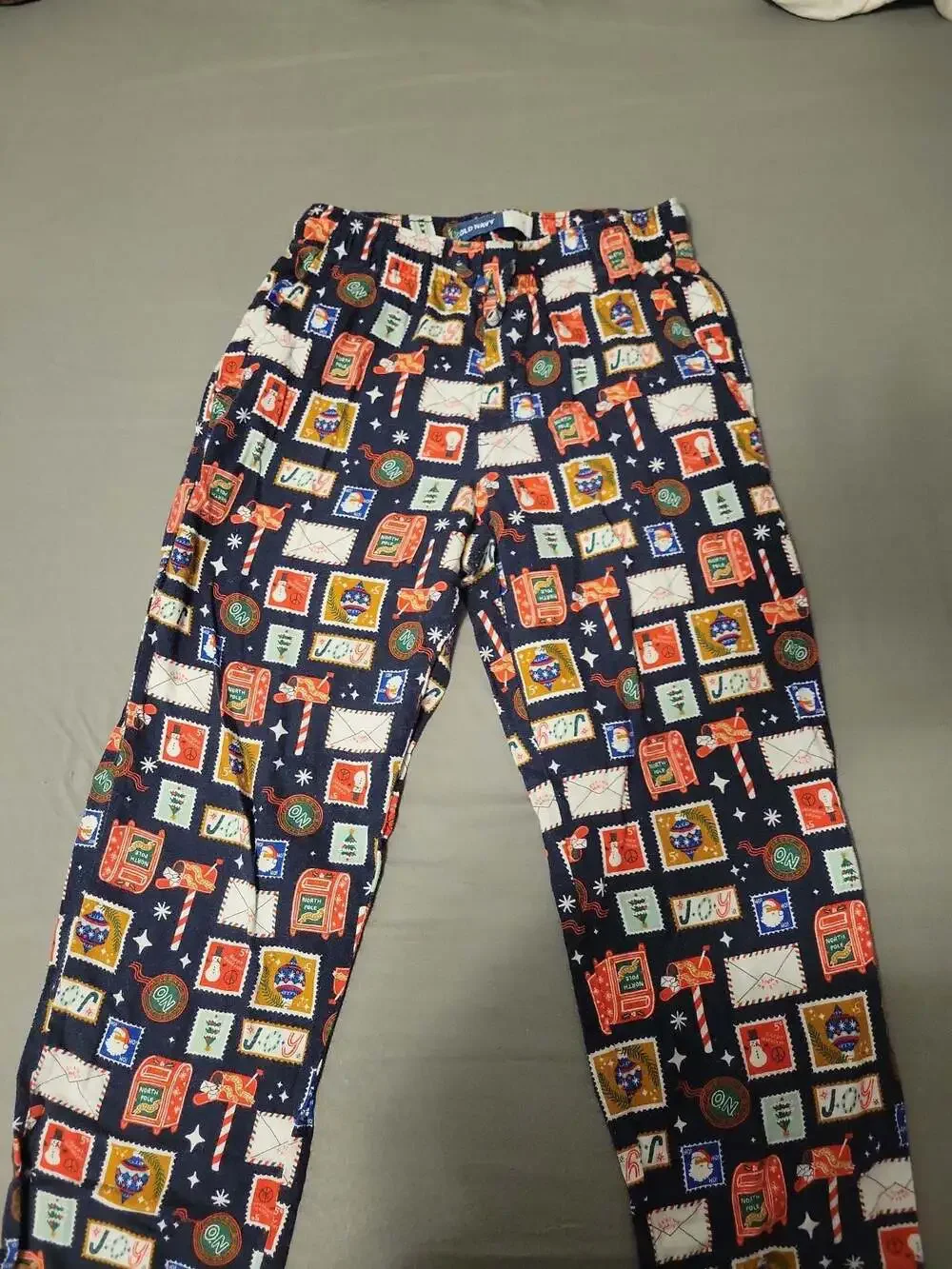 Old Navy Christmas Theme Holiday Postcard Print Pajama Lounge Pants